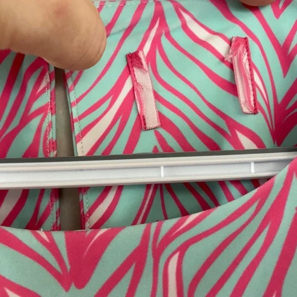 Lilly Pulitzer sleeveless pink and teal dress size medium - Picture 3 of 7